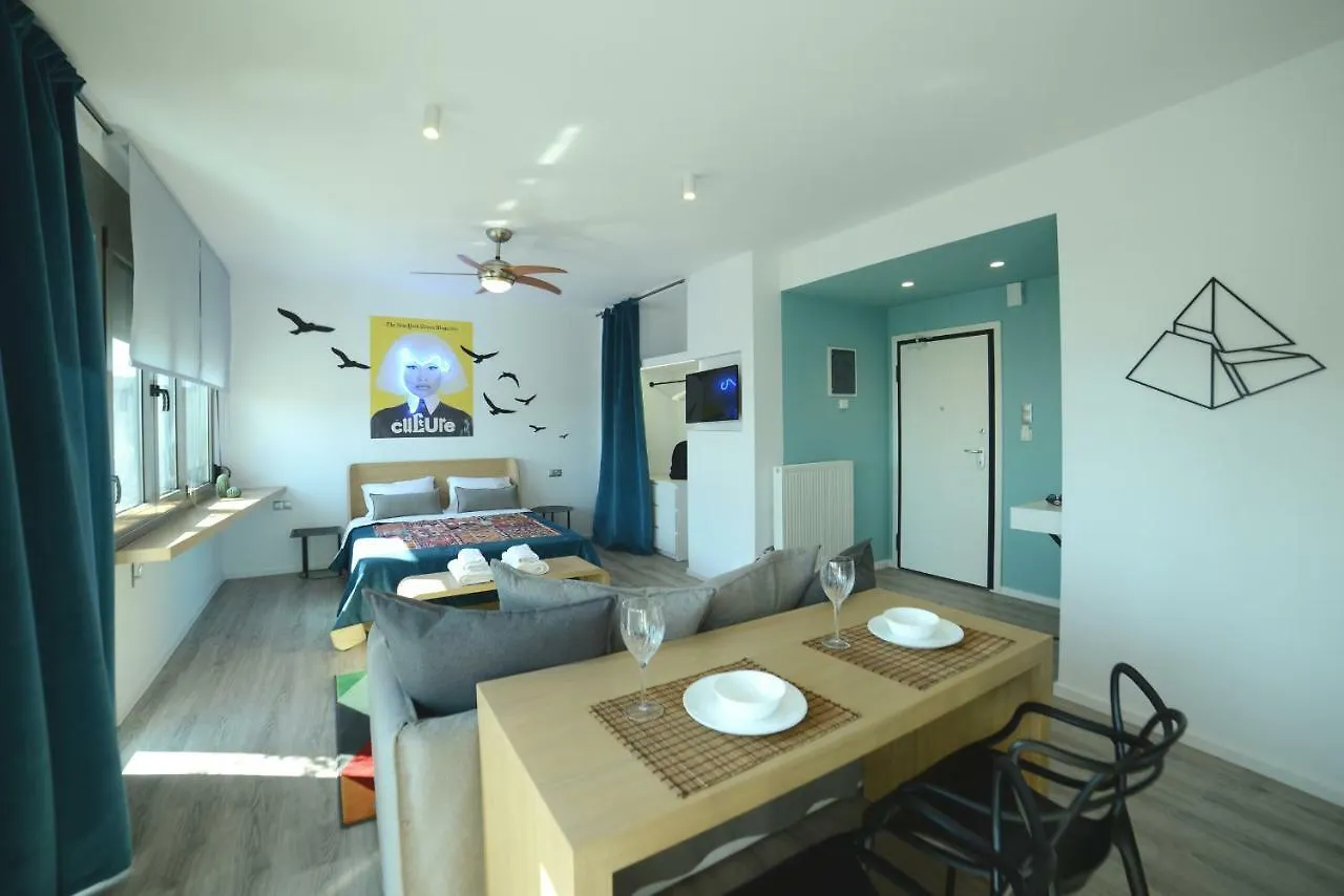 Mazi Rooms Ptolemeon Salonic Grecia